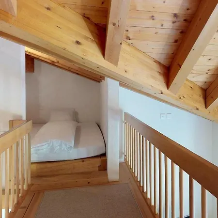 Διαμέρισμα Ruinatsch 44